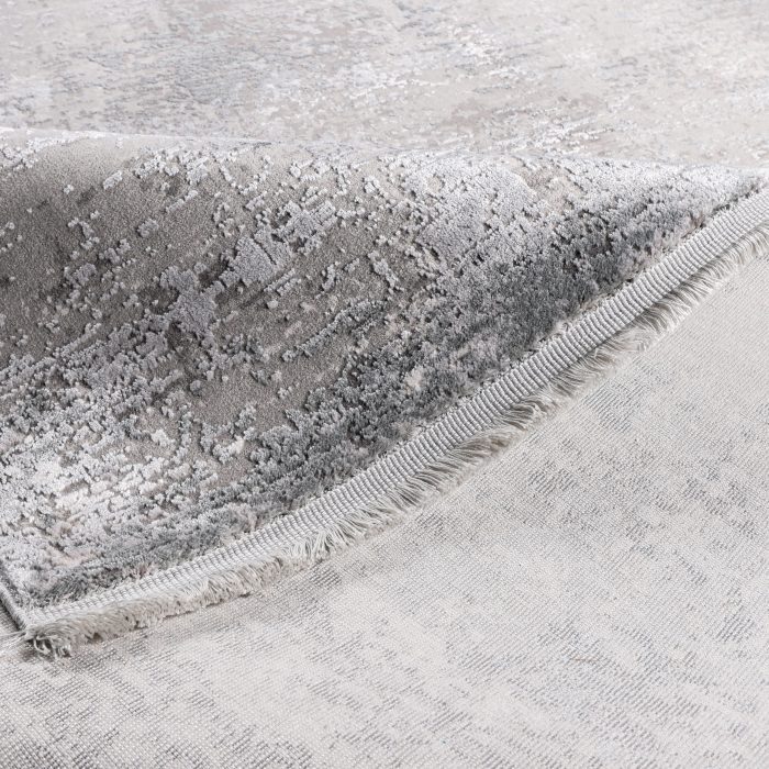 gray carpet